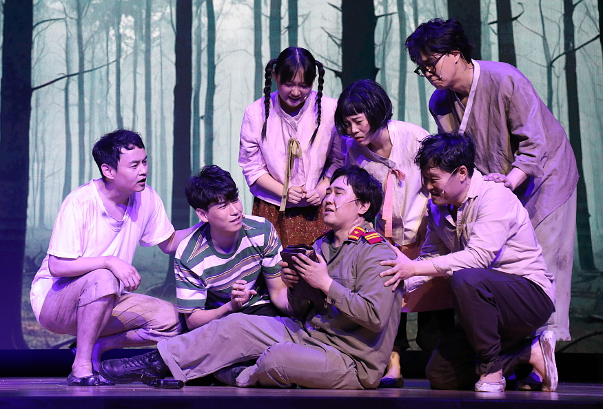 875 연극.jpg