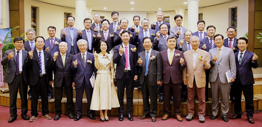 875 단체사진.jpg