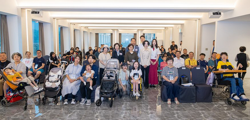 875 단체사진.jpg