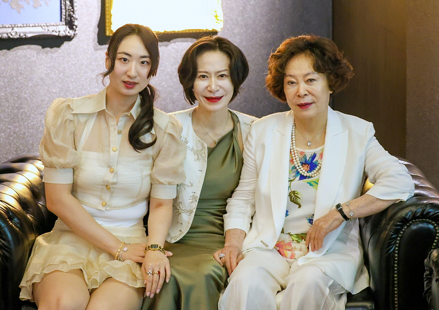 875 3대 가족.jpg