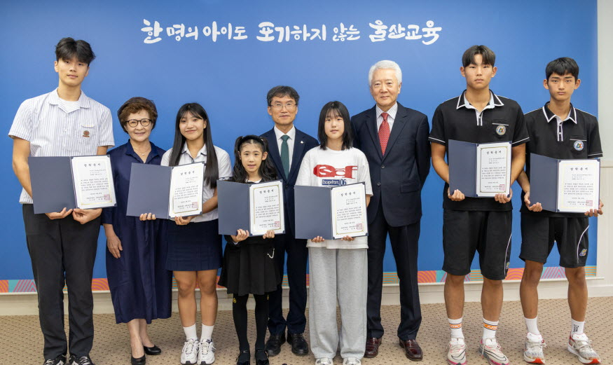 875 단체사진.jpg