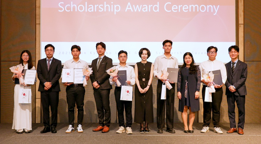 875 단체사진.jpg